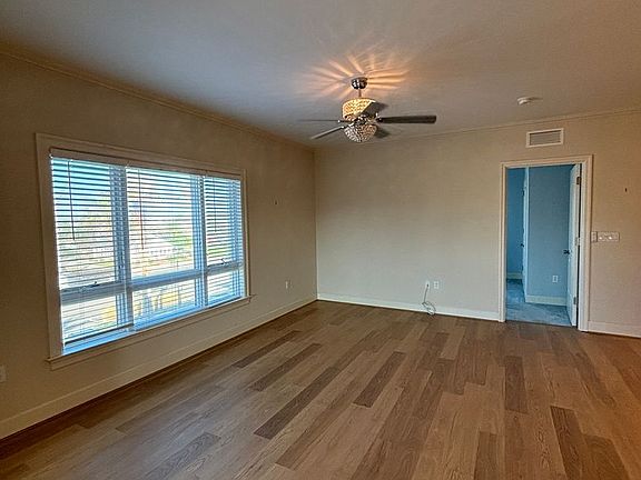 3rd image of 525 N 3rd St #301