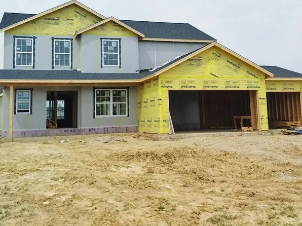 1618 Rustic Oak Dr, Washington, IL 61571