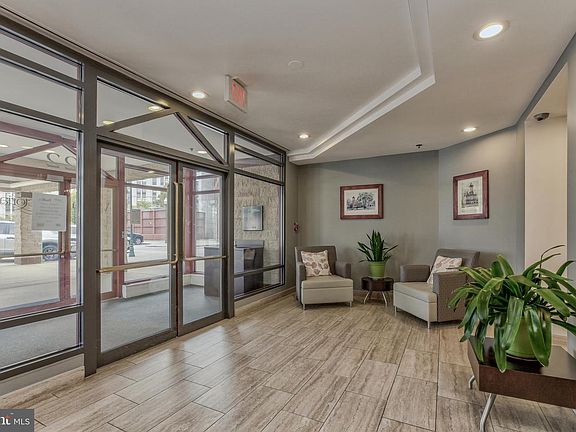 3rd image of 22 Courthouse Sq #22-506