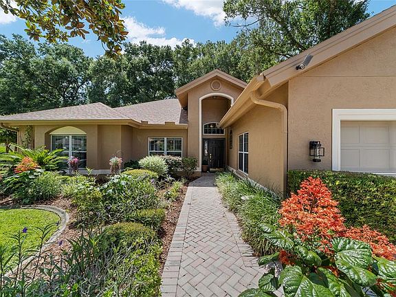 3rd image of 11465 SW 82nd Court Rd