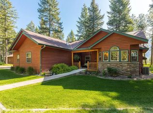 282 Lynnewood Dr, Columbia Falls, MT 59912