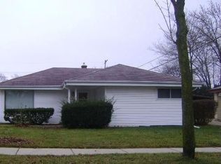 10501 W Sheridan Ave, Milwaukee, WI 53225