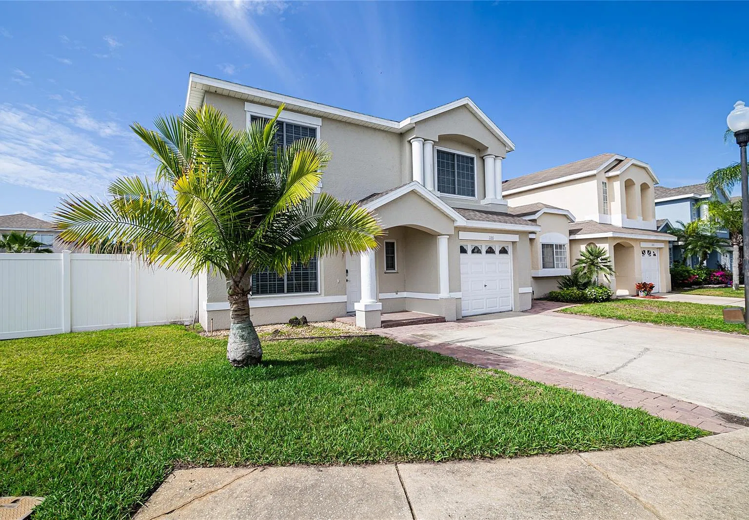4 bed, 2.5 bath, 1530 sqft, $2,900 — Photo 2
