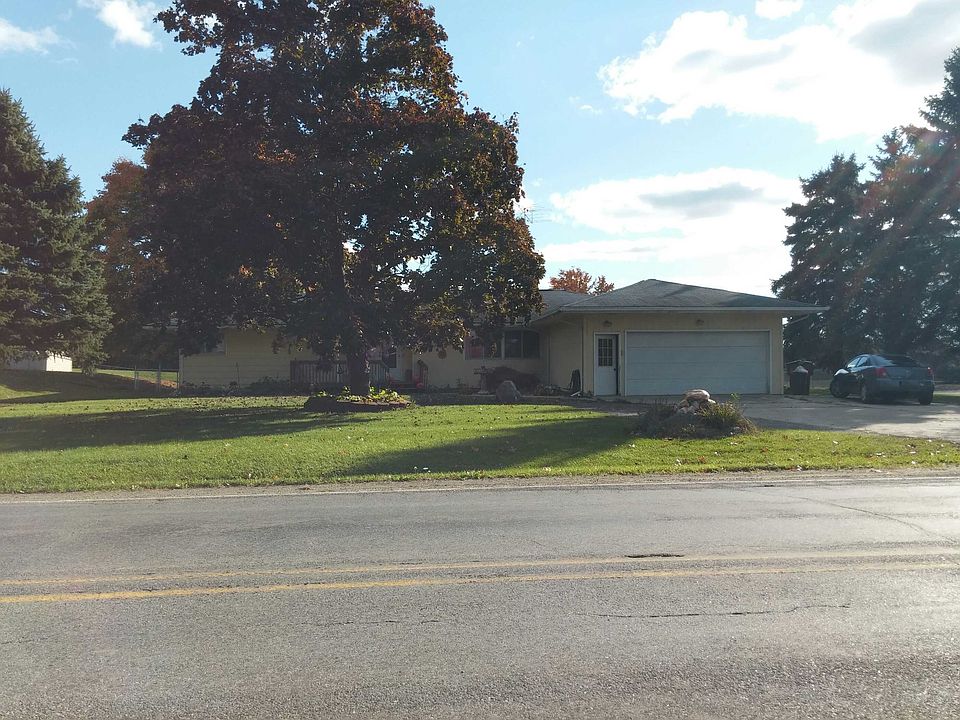 2nd image of 3303 Seymour Rd