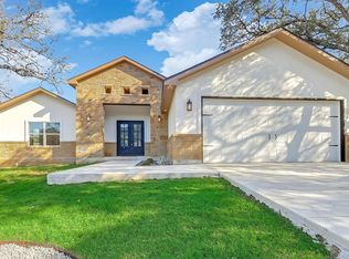 427 E Castleshoals Dr, Granite Shoals, TX 78654