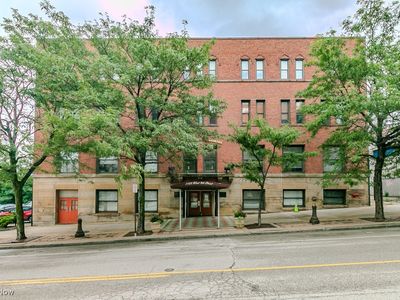 1133 W 9th St APT 701, Cleveland, OH, 44113