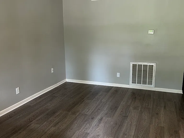 100 Orchard Hill Dr #203 — Photo 11