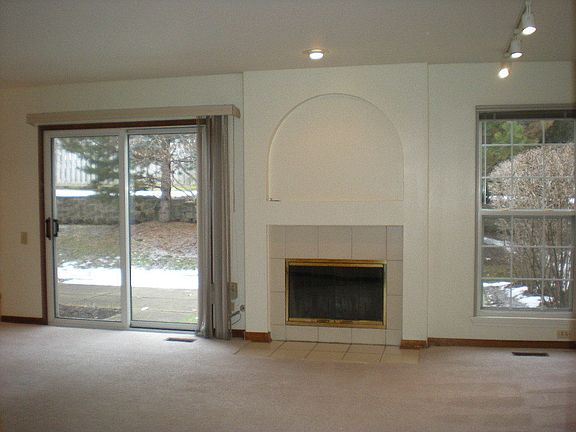 2nd image of 1408 Diamond Dr