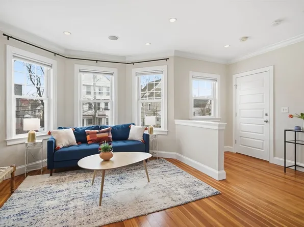 22 Walter St #2, Roslindale, MA 02131