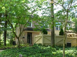 30 Medinah Dr, Reading, PA 19607