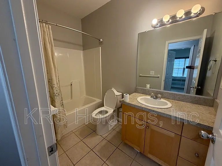 1409 Pandoria Ct — Photo 5