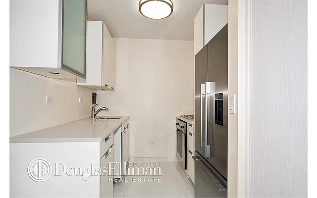 Sold by Douglas Elliman | media 24