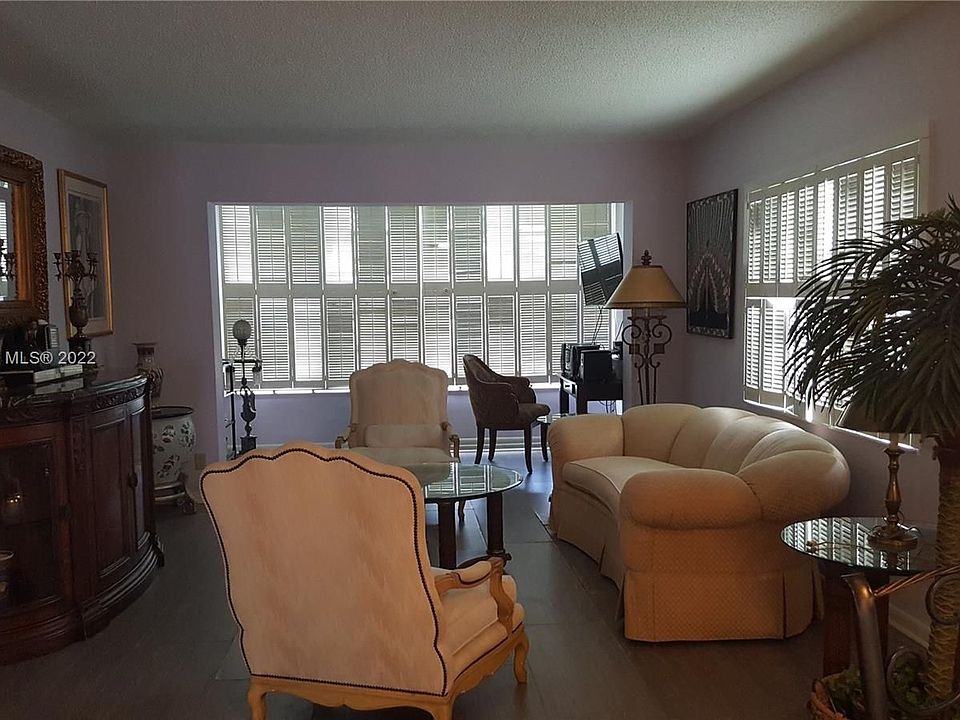 1st image of 2860 SW 22nd Ave #4180