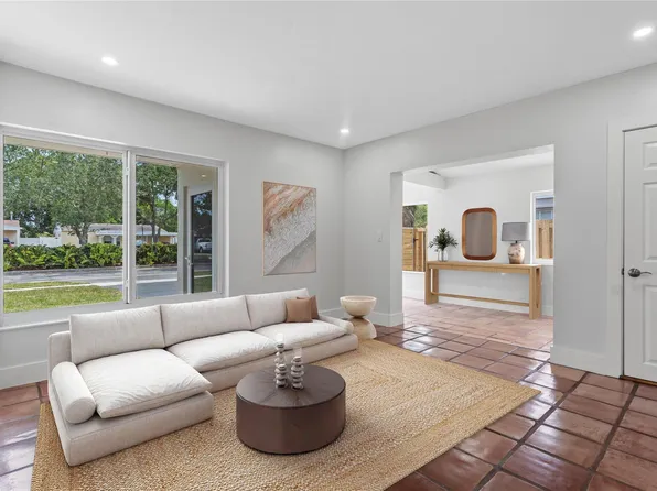 211 NW 51st Street, Oakland Park, FL 33309
