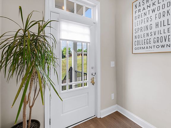 5th image of 721 Chard Ln