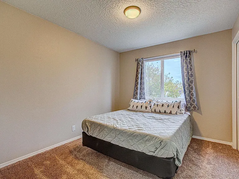 1473 E Drucker St — Photo 17
