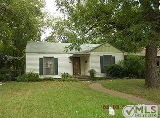 3905 Earl St, Haltom City, TX 76111