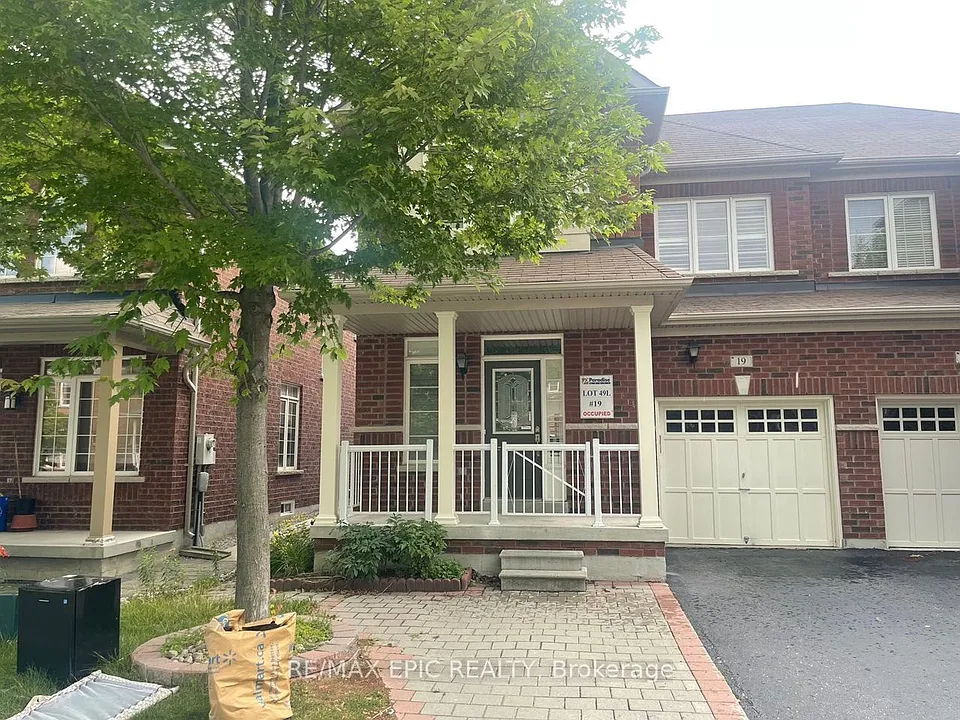 19 Fitzroy Ave