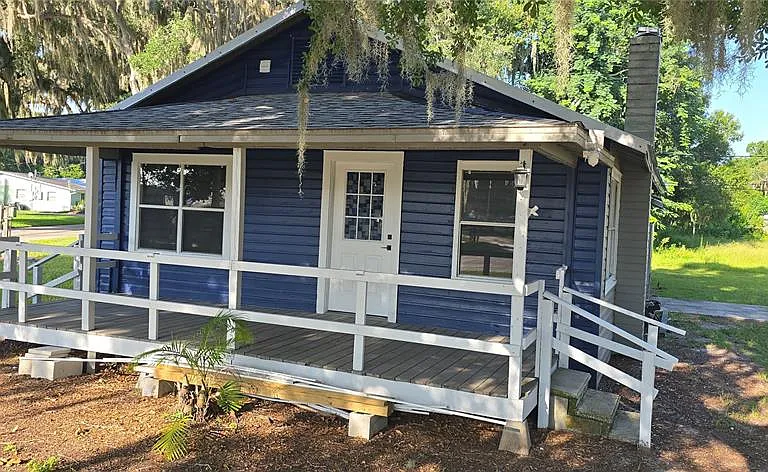318 Chesney Blvd — Photo 1