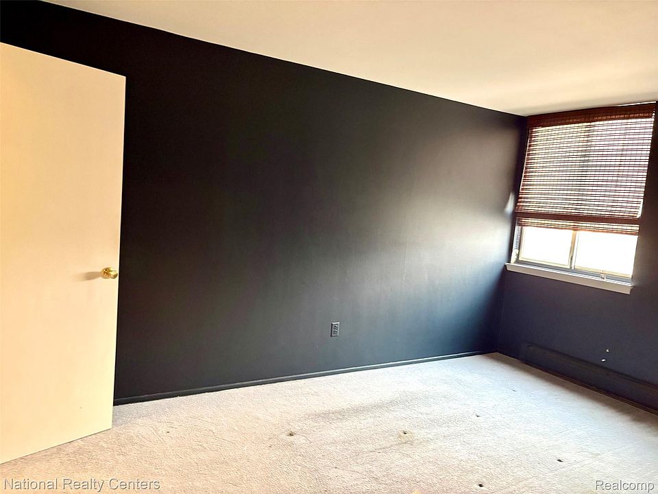 1669 Cass Lake Rd Unit D, photo 17