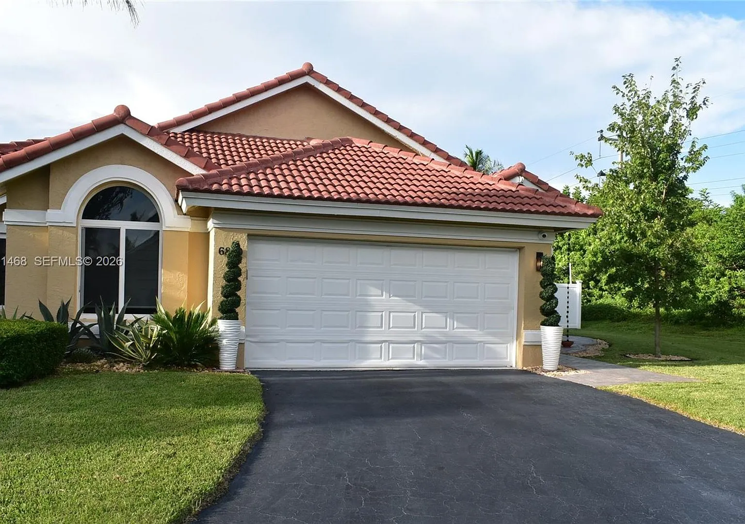 6810 NW 28th Place, Margate, FL 33063 — Photo 3