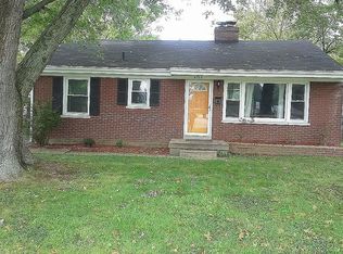 4724 Van Hoose Rd, Shively, KY 40216