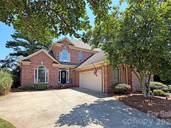 17120 Players Ridge Dr, Cornelius, NC 28031