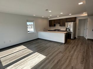 11 Dana Ave APT 207, Hyde Park, MA 02136