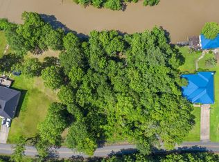 La Paix Dr, Sulphur, LA 70665