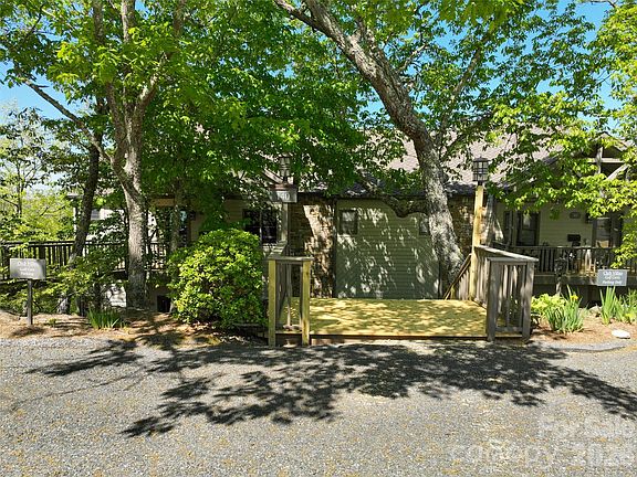 3rd image of 140 Slickrock Rd Unit F/3