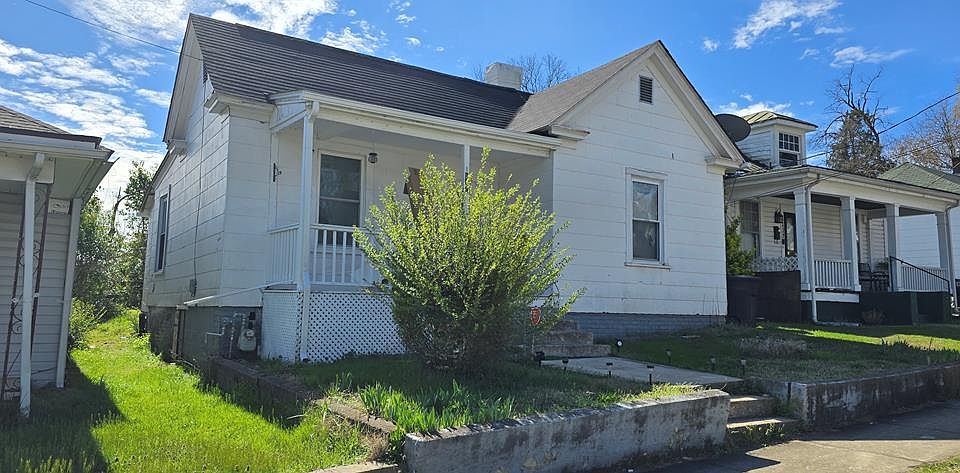 1st image of 1115 Stokes St