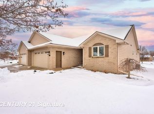 5 Logmark Pl, Saginaw, MI
