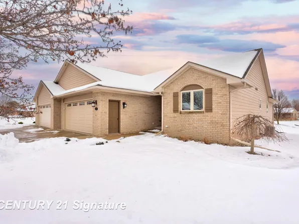 5 Logmark Pl, Saginaw, MI 48603