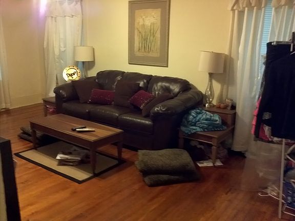 3rd image of 529 W Park Ave