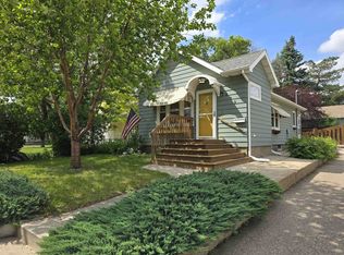 209 University Ave E, Minot, ND 58703