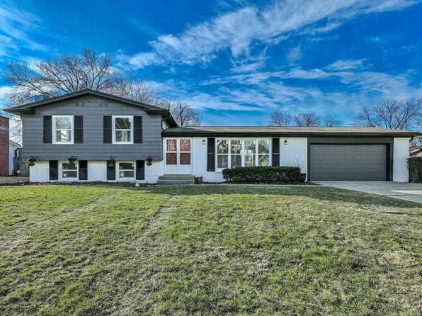 441 Ash Dr, Carmel, IN 46032