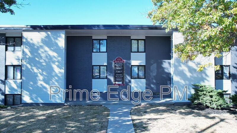 Building Photo 3