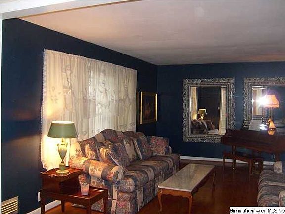 2nd image of 2313 Meadowlark Dr