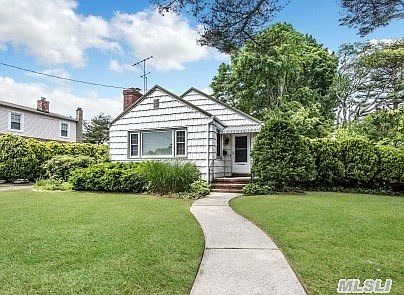 2nd image of 17 Henry Ave
