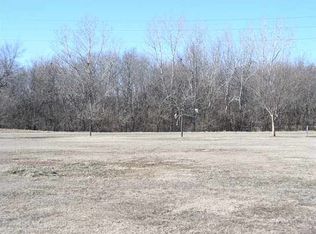 141 E Timber Creek Ct, Haysville, KS 67060