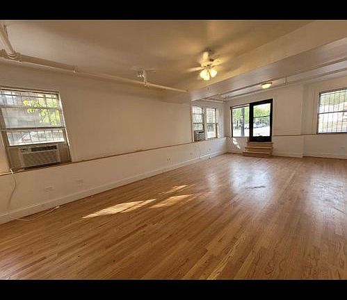 5th image of 1149-51 W Addison Street Gdn #1151
