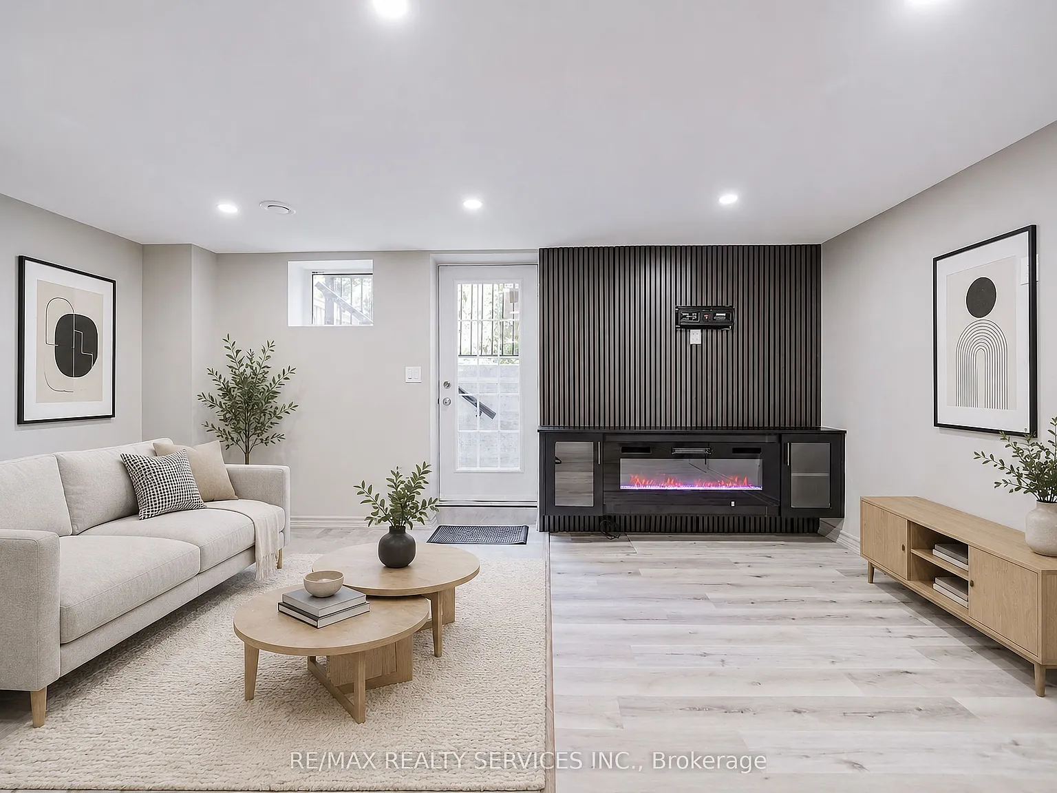 2 bed, $1,699 — Photo 3