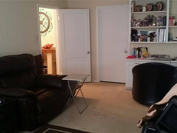 3rd image of 3112 Obannon Dr