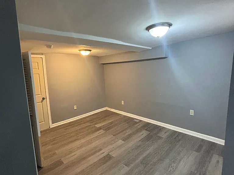2744 Baker St — Photo 3