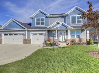 1304 Ridge Creek Rd, Savoy, IL 61874