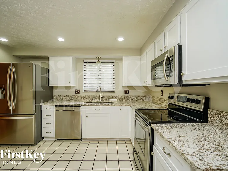 6320 Middleboro Ct — Photo 9