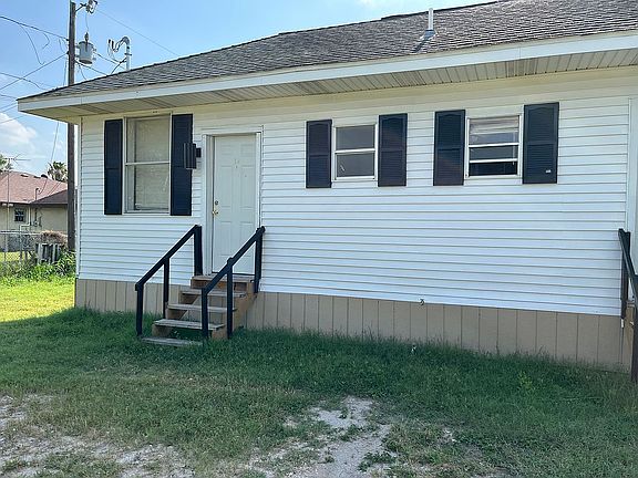3rd image of 206 Sally Ave