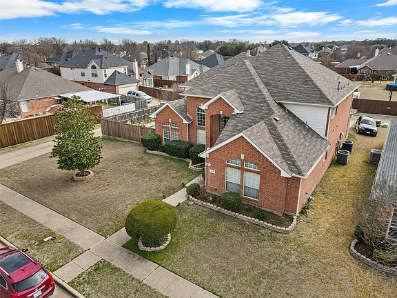 2nd image of 2110 Oak Forest Dr