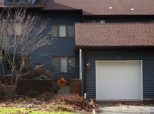 136 Fisher Rd, Mahwah, NJ 07430