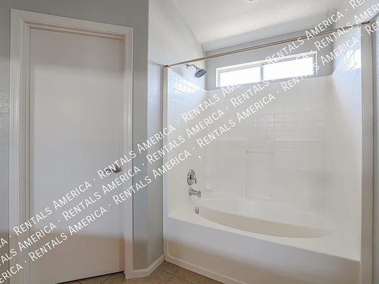 7441 W Fleetwood Ln — Photo 26